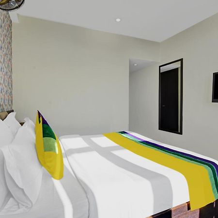 Itsy Hotels Crystal Palace With Valley View Шімла Екстер'єр фото