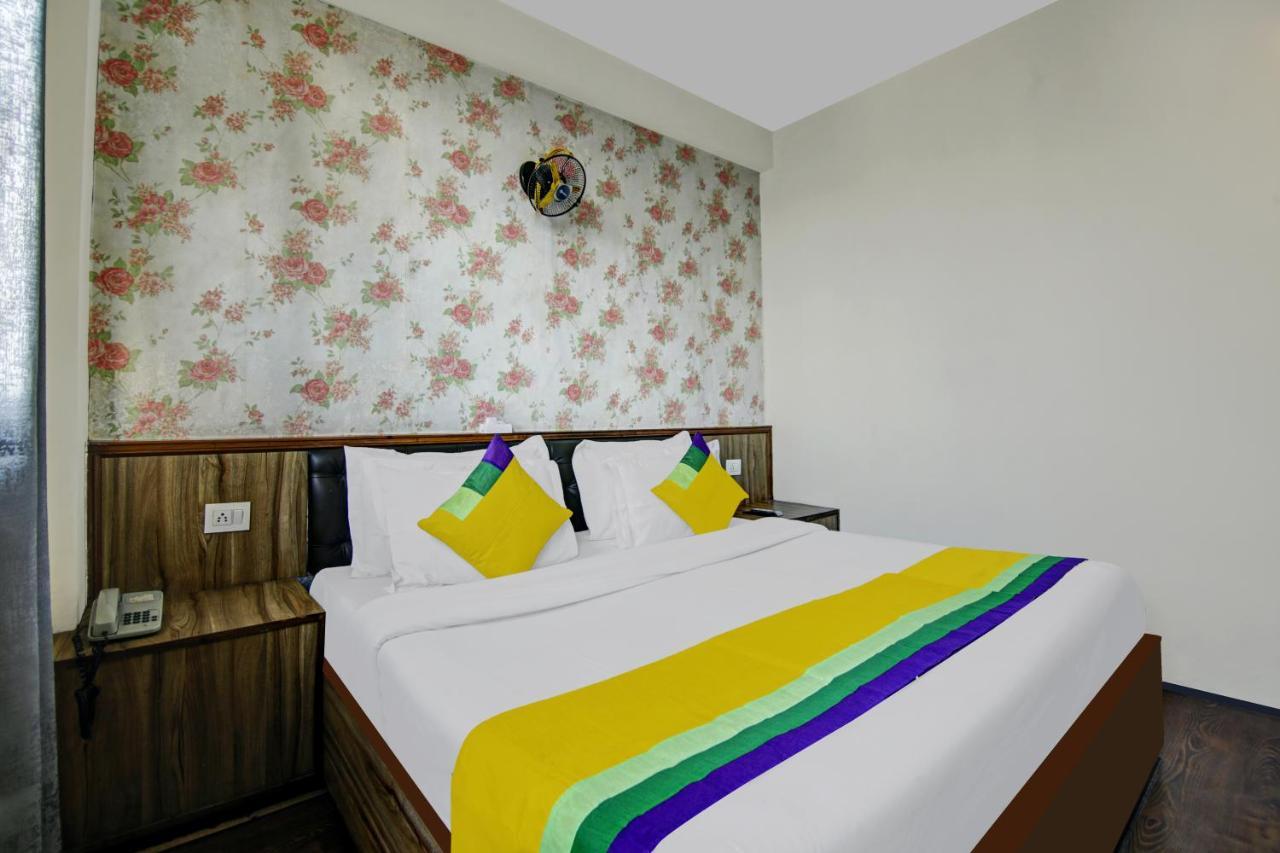 Itsy Hotels Crystal Palace With Valley View Шімла Екстер'єр фото