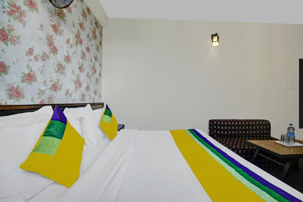 Itsy Hotels Crystal Palace With Valley View Шімла Екстер'єр фото
