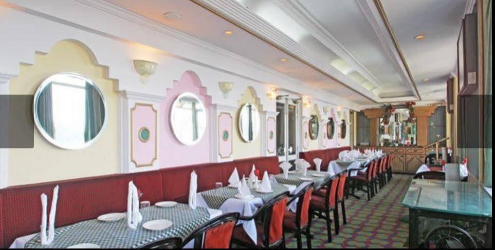 Itsy Hotels Crystal Palace With Valley View Шімла Екстер'єр фото